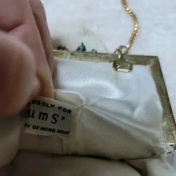 Buffums vintage tapestry small gold chain purse made in Hong 1950-60 Era… - Picture 7 of 9